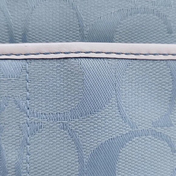 Auth COACH Signature - Light Blue Cream Jacquard Leather Bum Bag - Picture 6 of 10